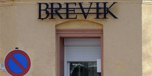 Магазин за дрехи смени името си заради Брайвик
