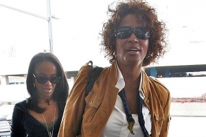 Дъщерята на Уитни тръгва по стъпките й