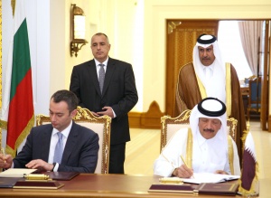 Българи управляват самолета на емира на Катар