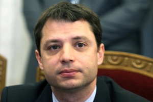 Добрев: Няма да се решава „на тъмно” за „Белене”