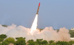 Пхенян крие ракета за ядрен товар под сателит за мирни цели?