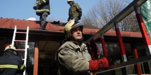 Изгоря покрива на пицария в София