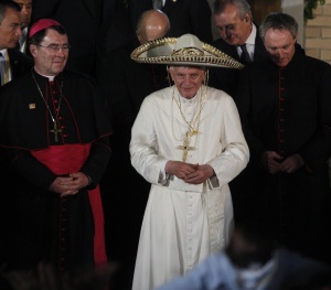 300 000 се молиха на открито с папа Бенедикт XVI