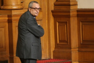 Правителството има печеливш ход и без Сребърния фонд, смятат сините