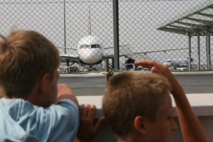 Пет авиокомпании напуснаха Летище София за година