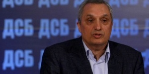 Костов се коалира с Борисов, ако ГЕРБ се откаже от „Белене”