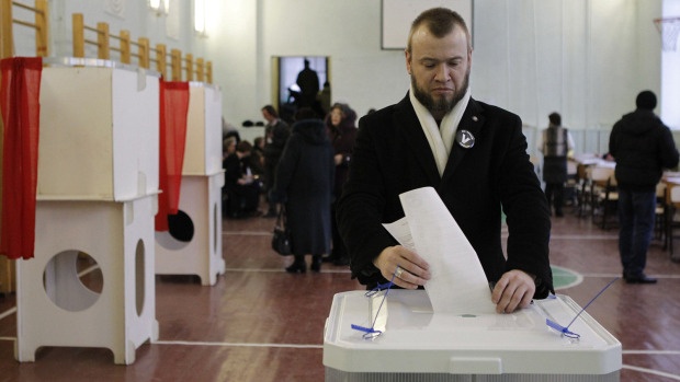 Почти всички избирателни секции в Русия са затворени