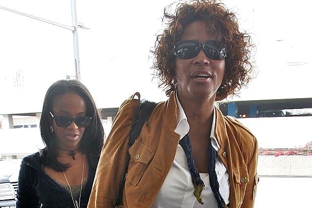 Дъщерята на Уитни тръгва по стъпките й