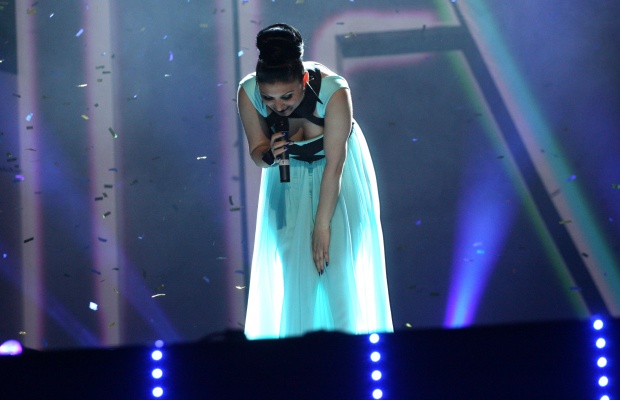 Гласили песента на Софи Маринова за Азис или Миро