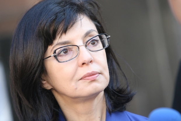 Кунева не можела да направи партия заради пост в „Париба”