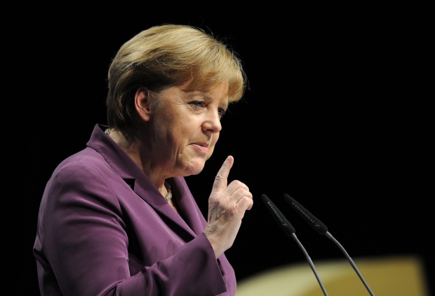 Меркел: Еврозоната катастрофира без Гърция