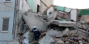 Срути се блок в Москва, един загинал