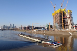 Строителството в България се сви с 10% за година