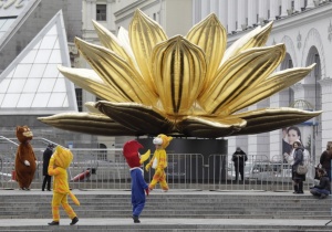 Реклама съветва холандките да не пускат мъжете си в Украйна