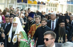 Патриарх Кирил почете паметта на пожертвалите се руски воини