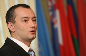 Николай Младенов представя България при „Приятелите на Сирия"
