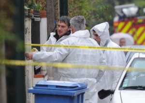 Последовател на Мохамед Мера се барикадира в Париж