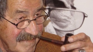 Израел се обиди на Гюнтер Грас заради Иран