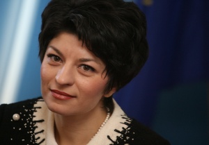 Десислава Атанасова очаква 3000 ин витро бебета за 2012 г.