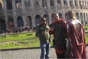 Гладиатори и центуриони в схватка с полицията в Рим