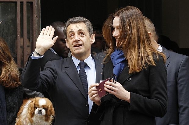 Саркози гласува последен от десетте кандидат-президента на Франция