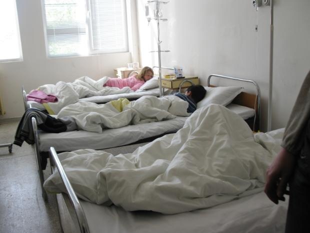 Бактерия в каймата натровила децата в Кюстендил