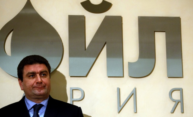 Шефът на „Лукойл" призна: Ценитe на горивата са непосилни