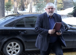 Анастасов: Дебатът в парламента е малоумие