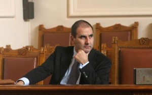 Цветанов благодари на обвинението за ареста на Алексей Петров