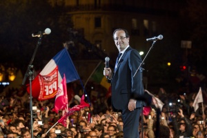 51,62% от французите избраха Оланд, той сменя Саркози на 15 май