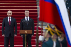 Путин официално предложи Медведев за премиер