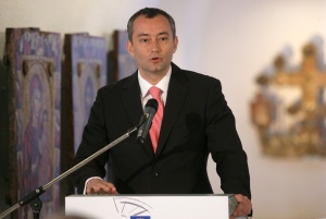 Николай Младенов: България не може да реши спора за името между Македония и Гърция