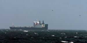 Пирати отвлякоха гръцки танкер в Арабско море