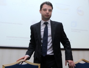 Добрев: Заплатите ще растат, когато трудът стане по-конкурентен