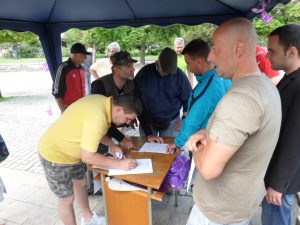 Работниците от ОЦК се пренесоха в палатков лагер