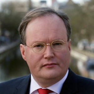 Евродепутат: Ако Македония е бивша югославска, Гърция е бивша отоманска република