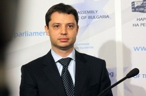 Добрев: Няма да се караме с Румъния за газа в Черно море