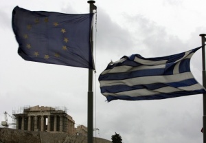 Франция работи за оставане на Гърция в еврозоната
