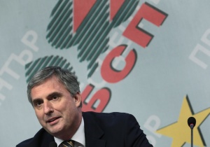 На 24 май Калфин поиска равноправие за кирилицата в ЕС