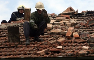 55 комисии описват щетите от земетресението в Перник