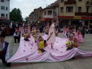 Карлово стана столица на розите