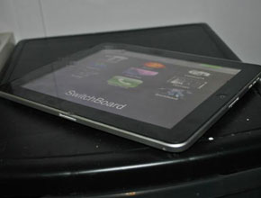 Прототип на iPad с два конектора се появи в eBay