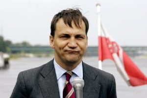 Полша поиска официално извинение от Обама