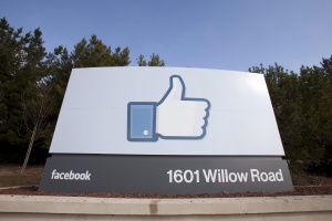 „Фейсбук“ откри офис в Дубай