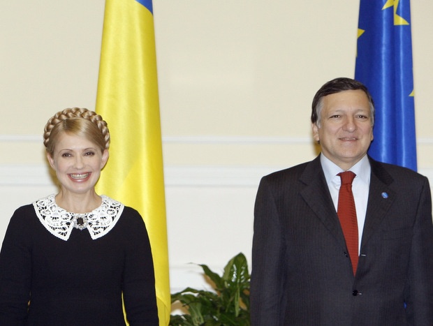 Еврокомисията бойкотира Евро 2012 в Украйна заради Тимошенко