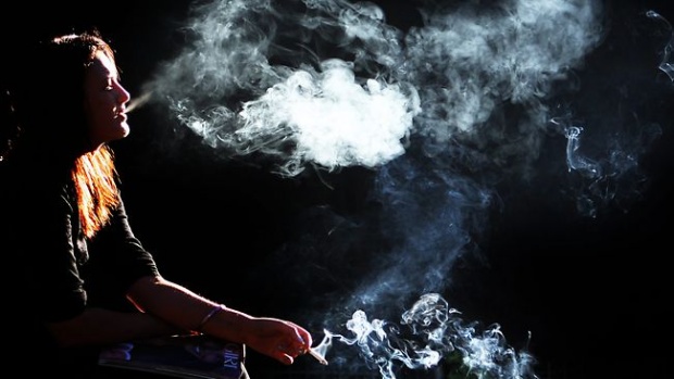 Организират протест срещу забраната за пушенето, непушачи „отвръщат на удара"