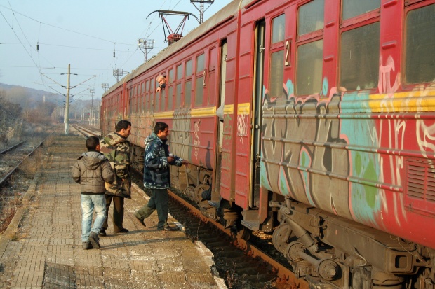 Децата до 14 г. пътуват безплатно с влак на 1 юни
