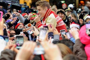 Десетки пострадаха при безплатен концерт на Джъстин Бийбър