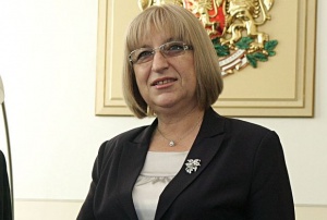 Цачева: Закъсняхме с промените при застраховането на сгради