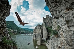 Рекордьор на Гинес в България за височинни скокове във вода